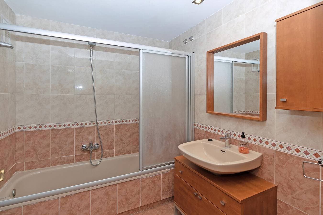 Foto 7 von 27: Ferienwohnung für 4 Personen mit Terrasse