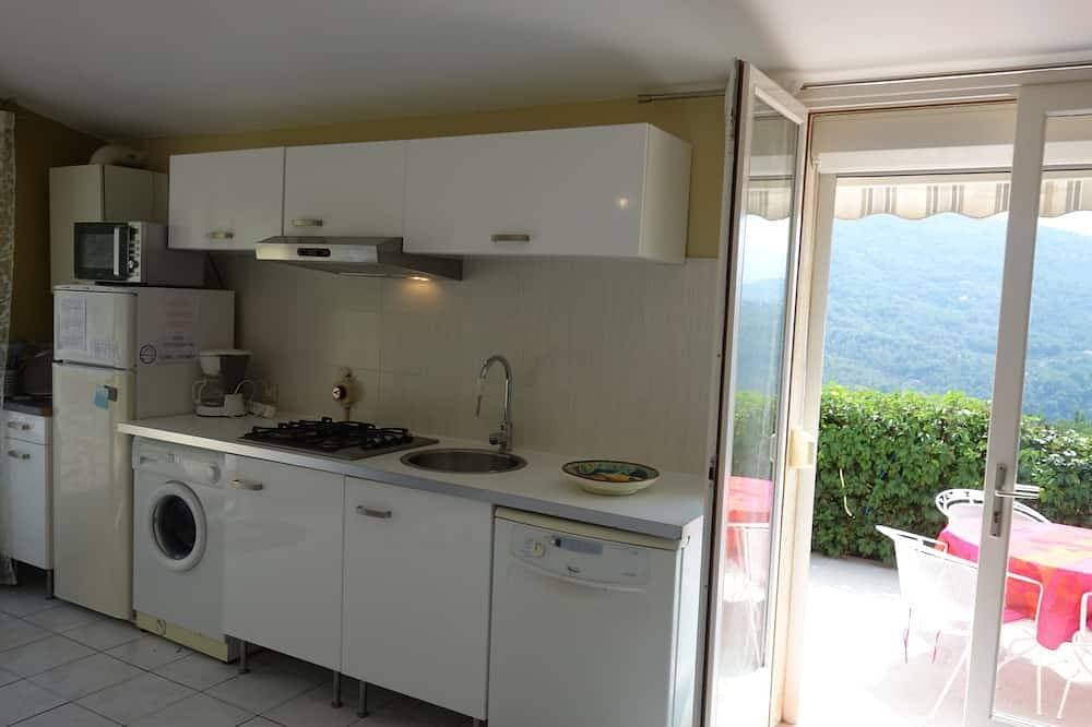 Foto 12 von 30: Villa mit ruhigem Pool 15 km von Nizza entfernt mit Terrasse, außergewöhnliche Aussicht