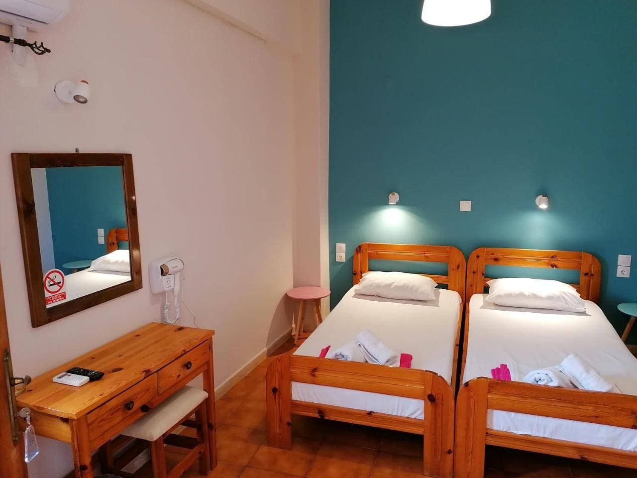 Foto 10 von 10: Small Twin Room - No Balcony - Street View