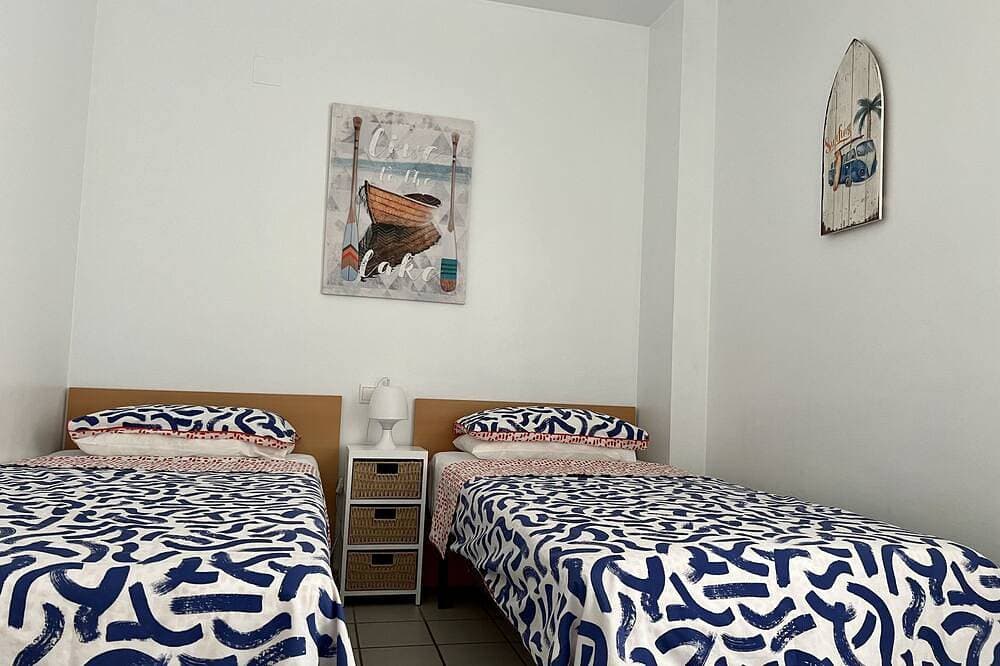 Foto 4 von 30: Schöne moderne 2 Bett, 2 Badezimmer Aircon Apartment in Playa Flamenca
