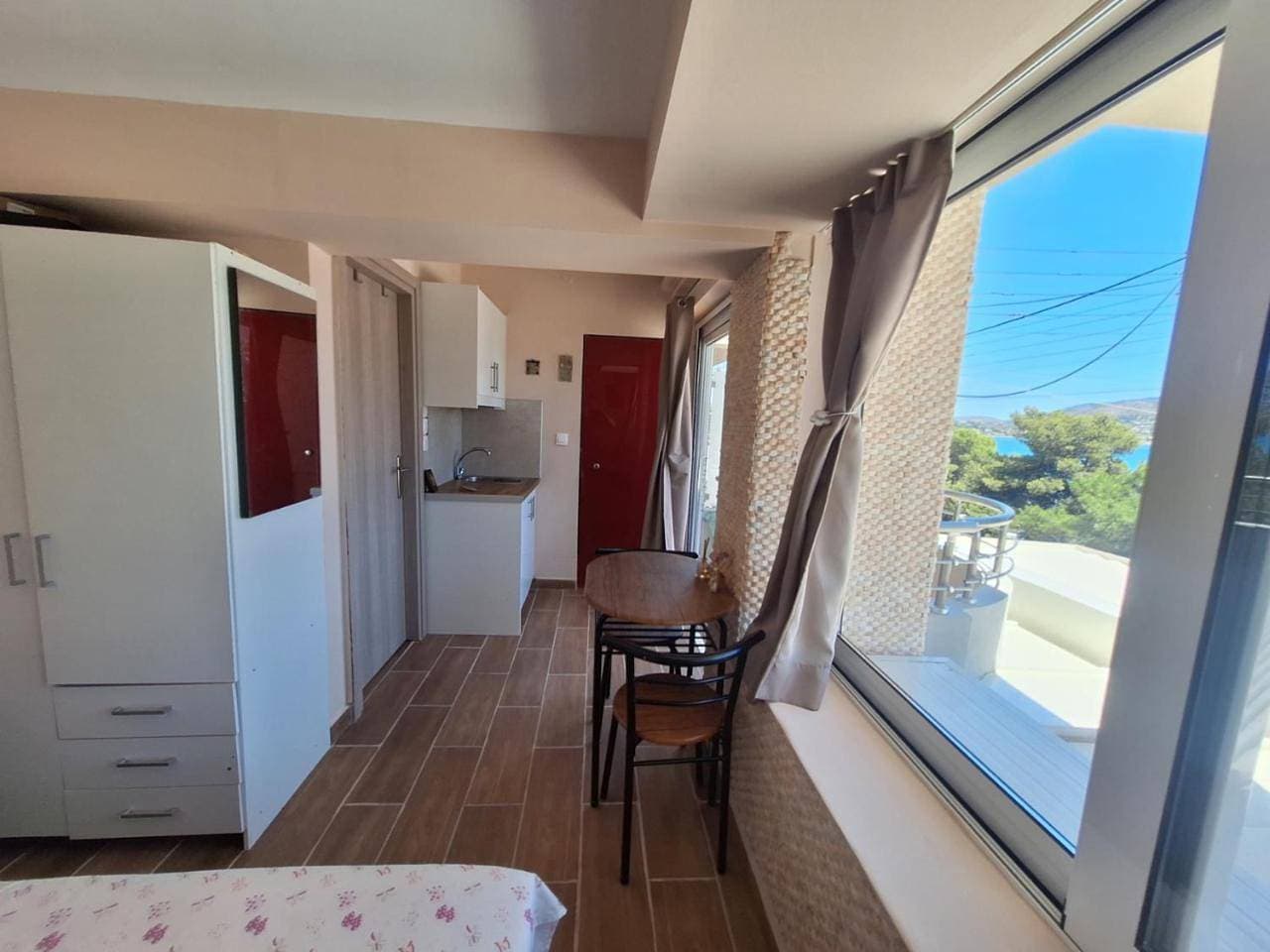Foto 6 von 7: Double Room with Balcony and Sea View