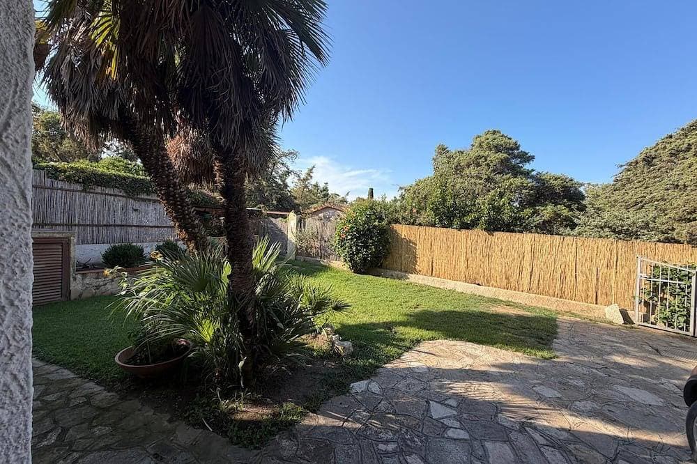 Foto 9 von 28: Villa Bei 50 Mt Vom Meer Mit Garten