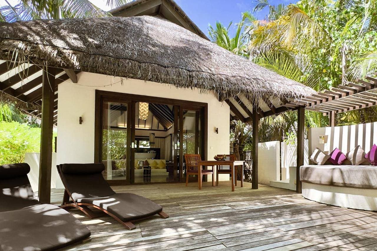 Foto 5 von 5: Coco Bodu Hithi - 50 percent off shared roundtrip Speedboat for stays from 1 May to September 2025