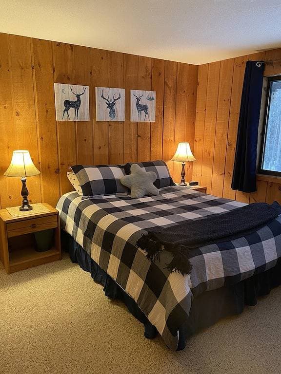 Foto 2 von 19: Mt. Snow Stadthaus mit Kamin, 1 Meile zu den Pisten mit Wochenend-Shuttle!