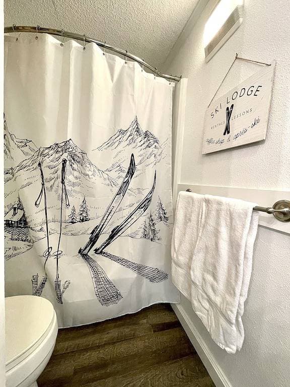 Foto 9 von 29: First Floor @ Main Lift Ski-In+Out, Remodeled 1Br