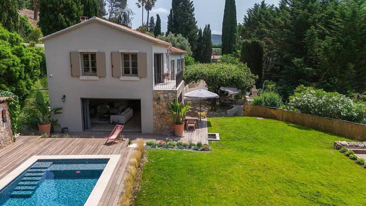 Foto 2 von 22: Villa with Private Pool