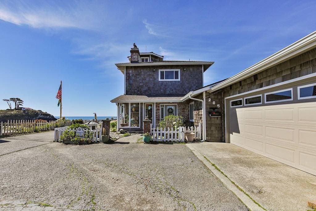 Foto 11 von 35: Lighthouse Point