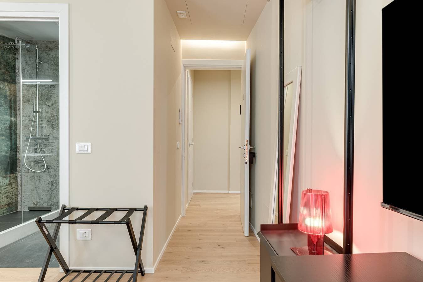 Foto 8 von 23: Zimmer 'Florence Rooms Orange' mit WLAN und Klimaanlage