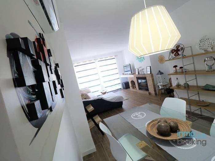 Foto 10 von 33: Ferienwohnung für 6 Personen mit Meerblick