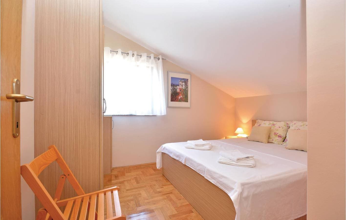 Foto 10 von 32: Gemütliche Ferienwohnung mit Meerblick, Terrasse, Parkplatz und guter Anbindung an die Stadt