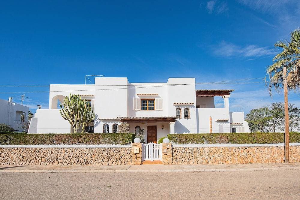 Ferienhaus in Strandnähe mit 3 Schlafzimmern, Klima und Wifi 1