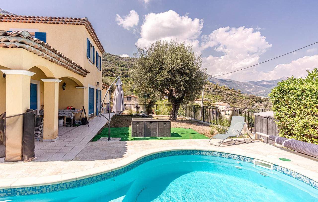 Maison provençale familiale au calme avec piscine 1