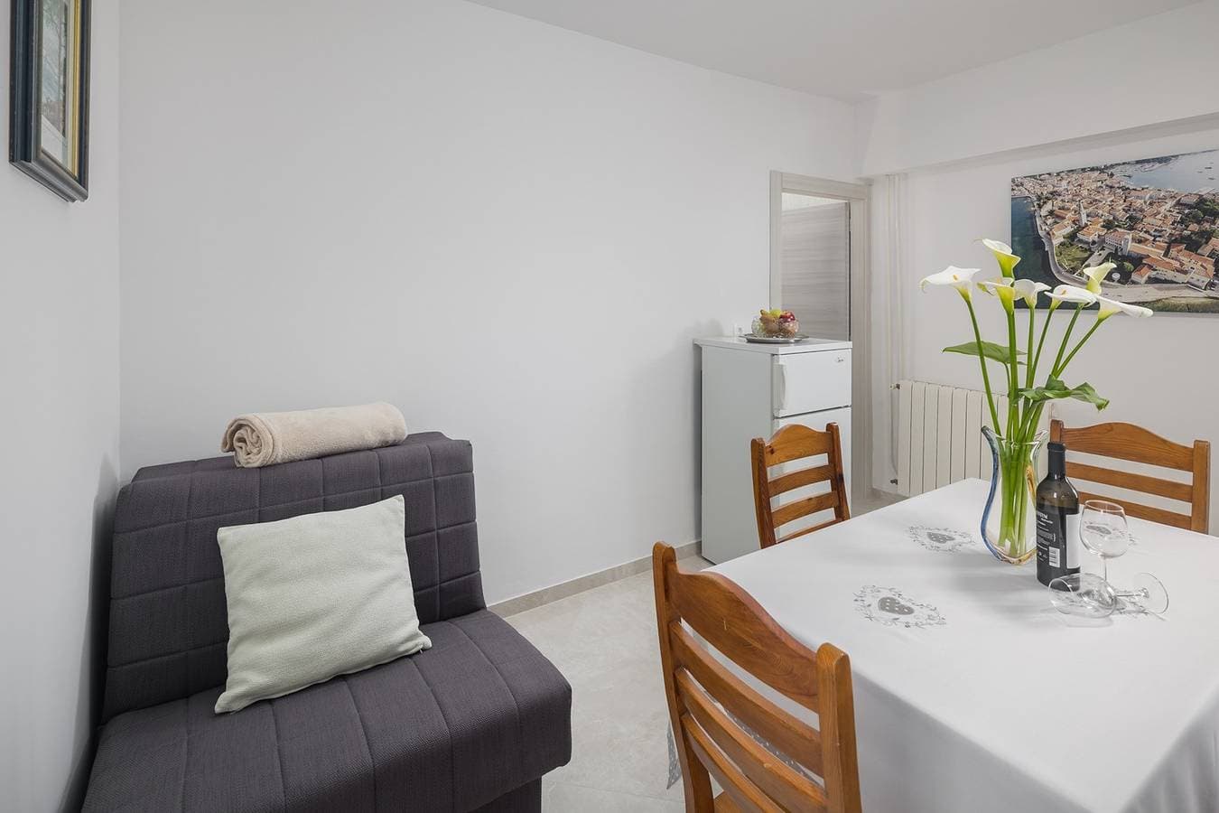 Foto 11 von 24: Die Schönheit des gepflegten Gartens, die Nähe der Strände, die Privatsphäre, die Ruhe und die Ruhe sind die Hauptvorteile dieser bezaubernden Wohnung!