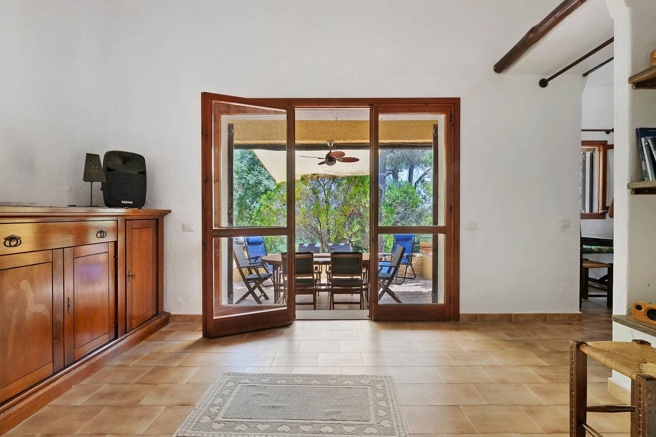 Foto 3 von 34: Villa Claudia mit privatem Garten, nur wenige Schritte vom Strand entfernt