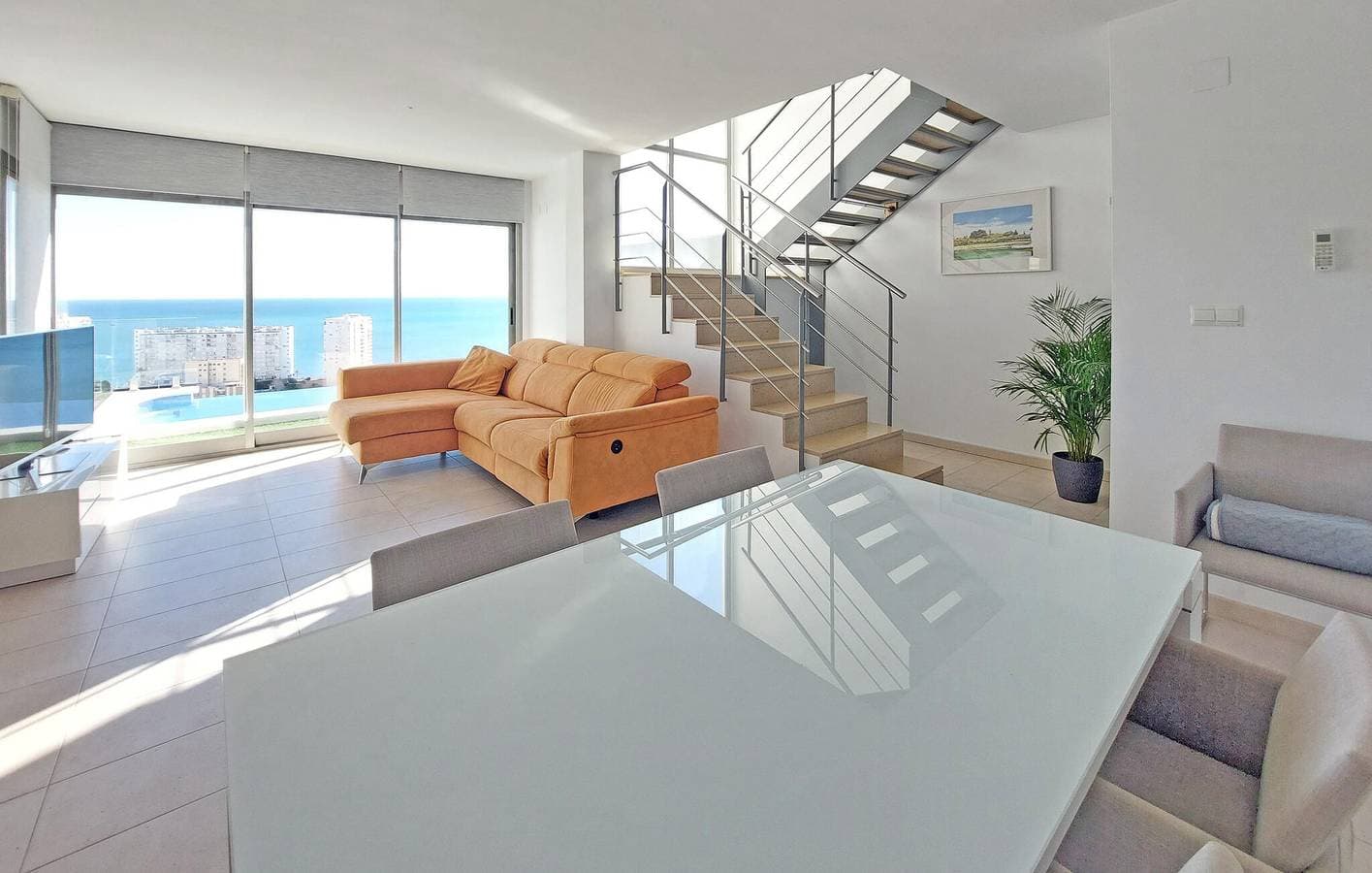 Foto 3 von 26: Apartment mit Meerblick, Pool und Parkplatz