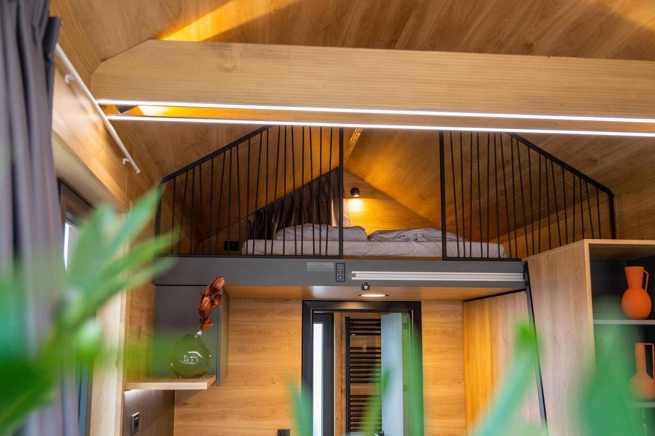 Foto 6 von 12: EuroParcs Hoge Kempen — Tiny House 2