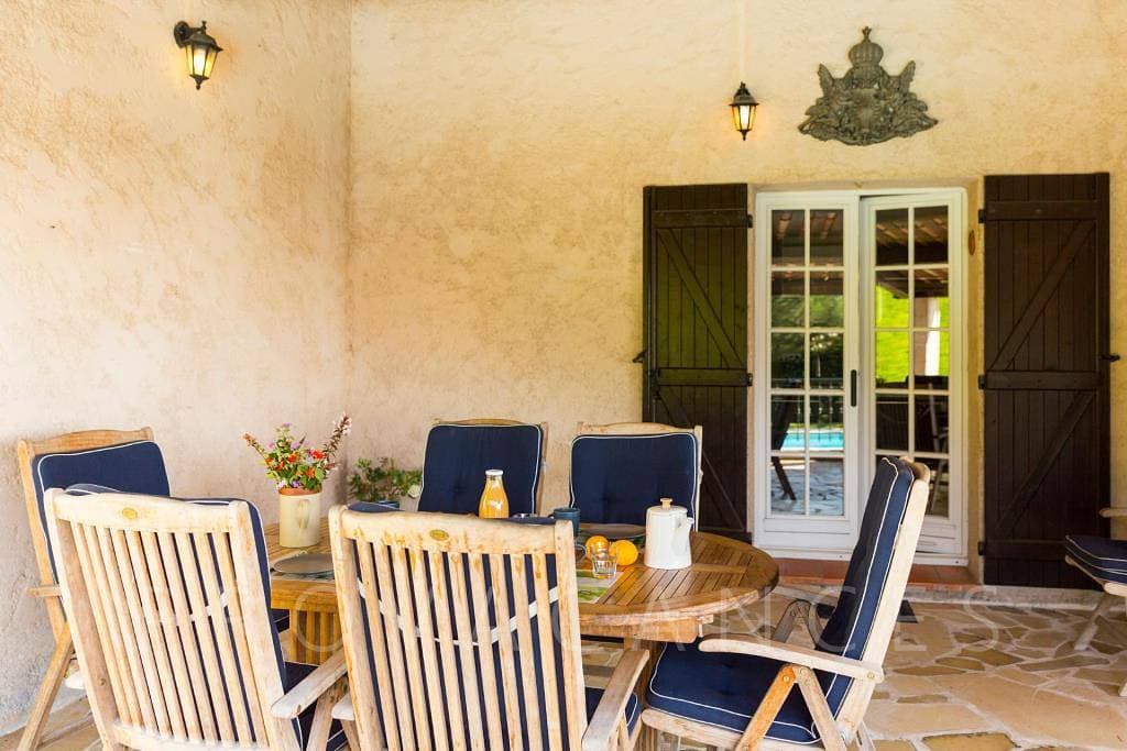 Foto 12 von 57: Ferienhaus mit Pool und Aussicht in Tourrettes-sur-Loup