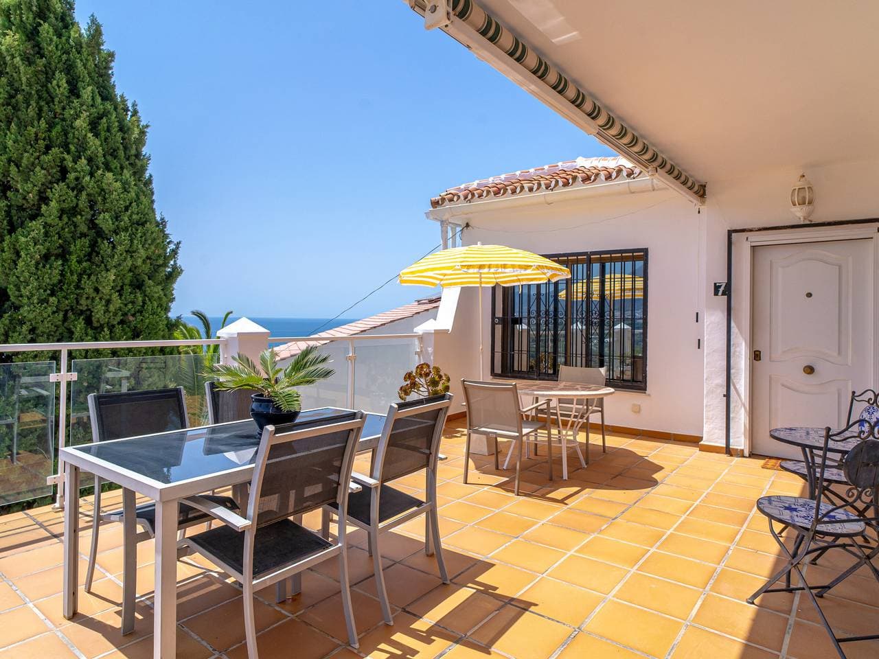 Foto 12 von 36: Exklusive Villa mit privatem Pool, Klimaanlage und Parkplatz nahe Nerja