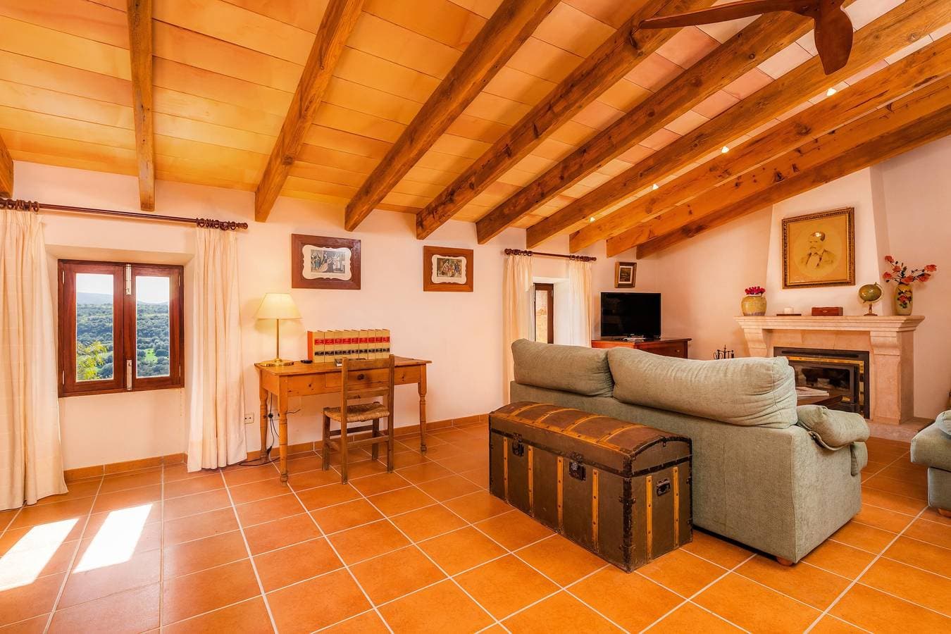 Foto 9 von 35: Ferienhaus 'Finca Ses Coves' mit Bergblick, privater Terrasse und WLAN