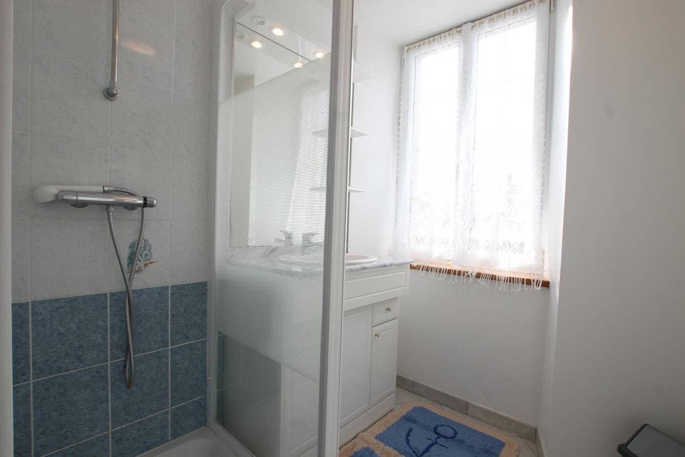 Foto 11 von 12: Gemütliche 92m² Gite: Garten, TV, Internet - 1,5km zum Strand