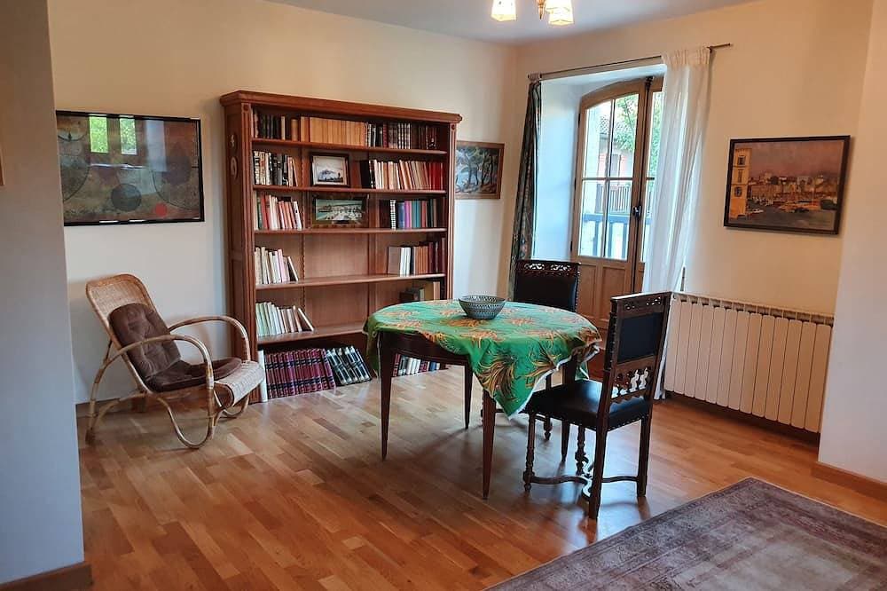 Foto 6 von 8: Geräumige, ruhige Wohnung. Quercy