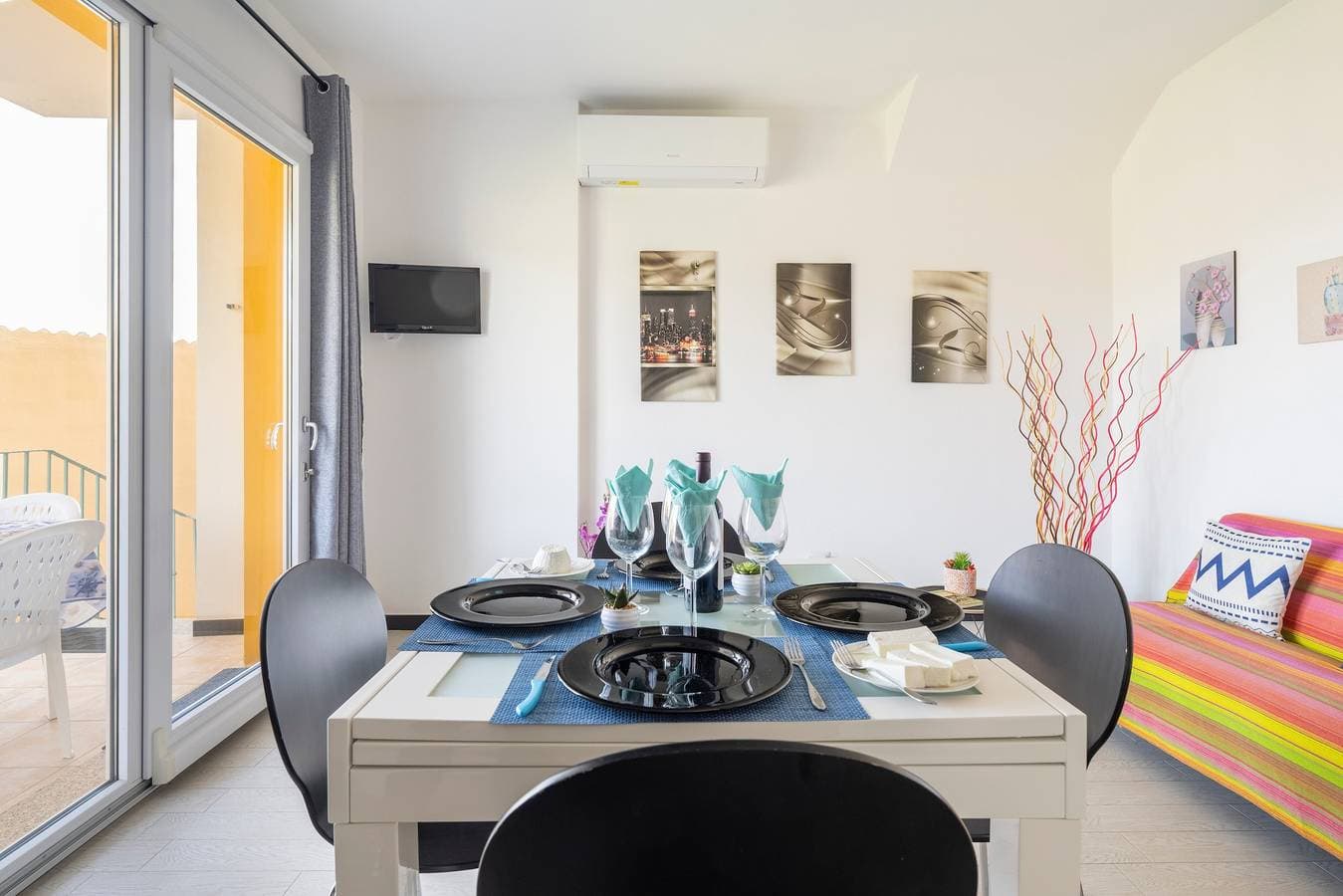 Foto 8 von 36: Ferienhaus 'Sa Figumoru Relax Mare' mit Bergblick und Klimaanlage