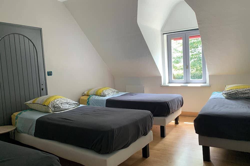 Foto 5 von 30: Magnificent Breton house for 15 p located in south brittany with private pool