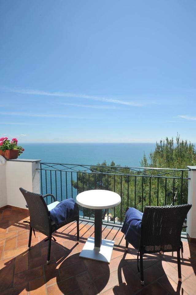 Foto 8 von 17: Standard Double Room with Sea View