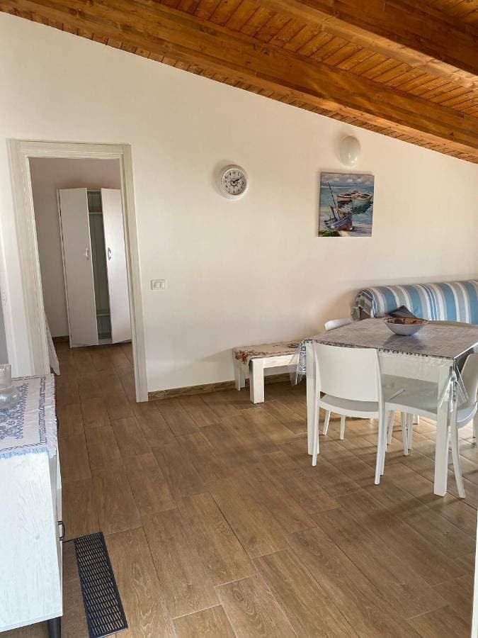 Foto 4 von 12: Apartment with Sea View
