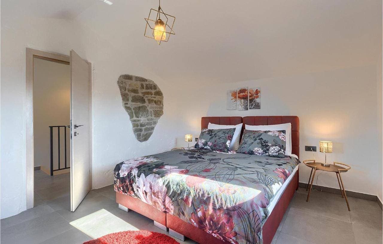 Foto 7 von 34: Two-Bedroom Holiday Home