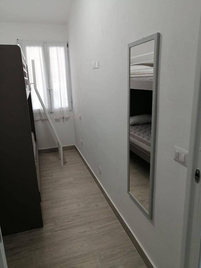 Foto 2 von 24: Two-Bedroom Apartment