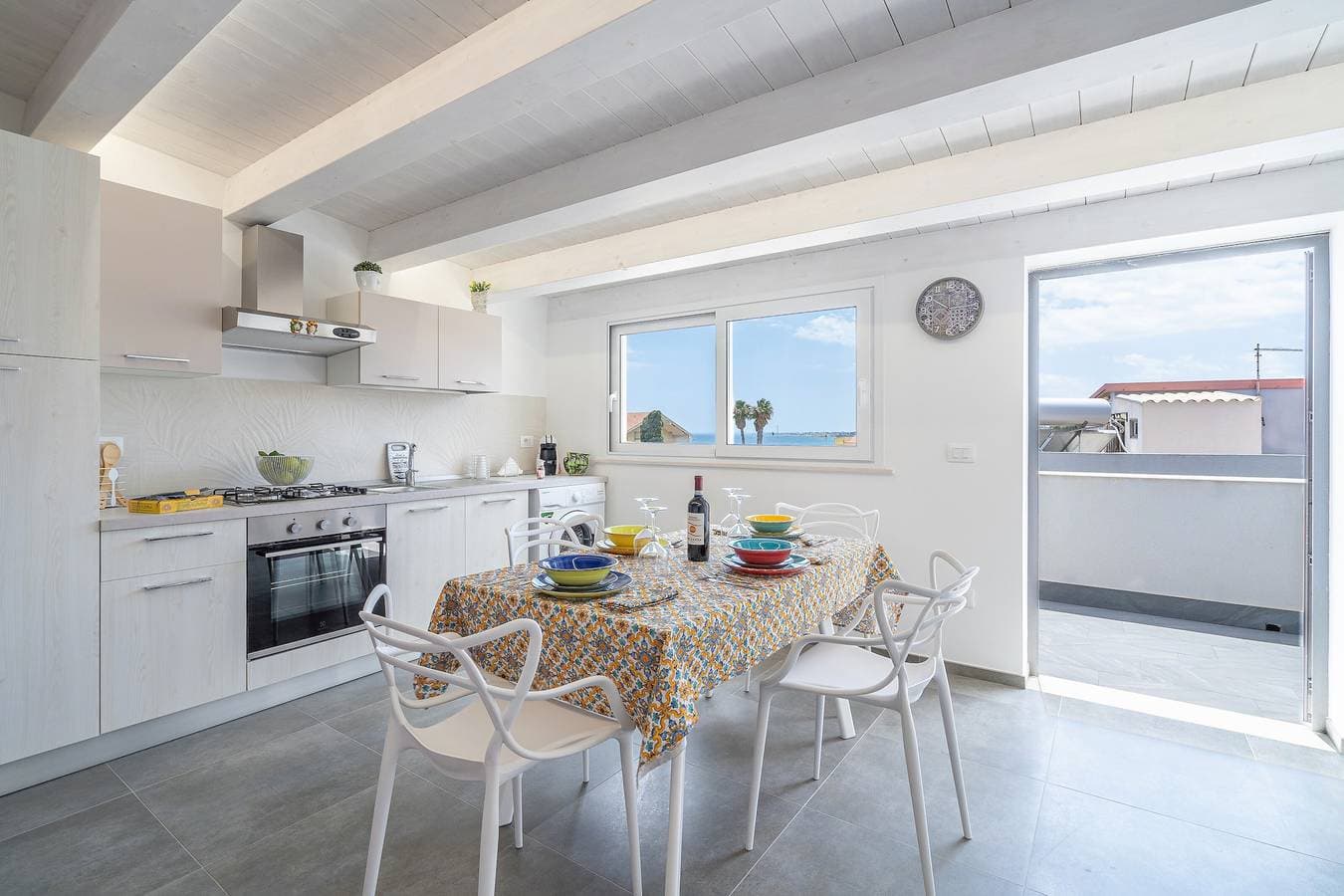 Foto 4 von 24: Ferienwohnung 'A Due Passi Dal Mare' mit Meerblick, Gemeinschaftspool und WLAN