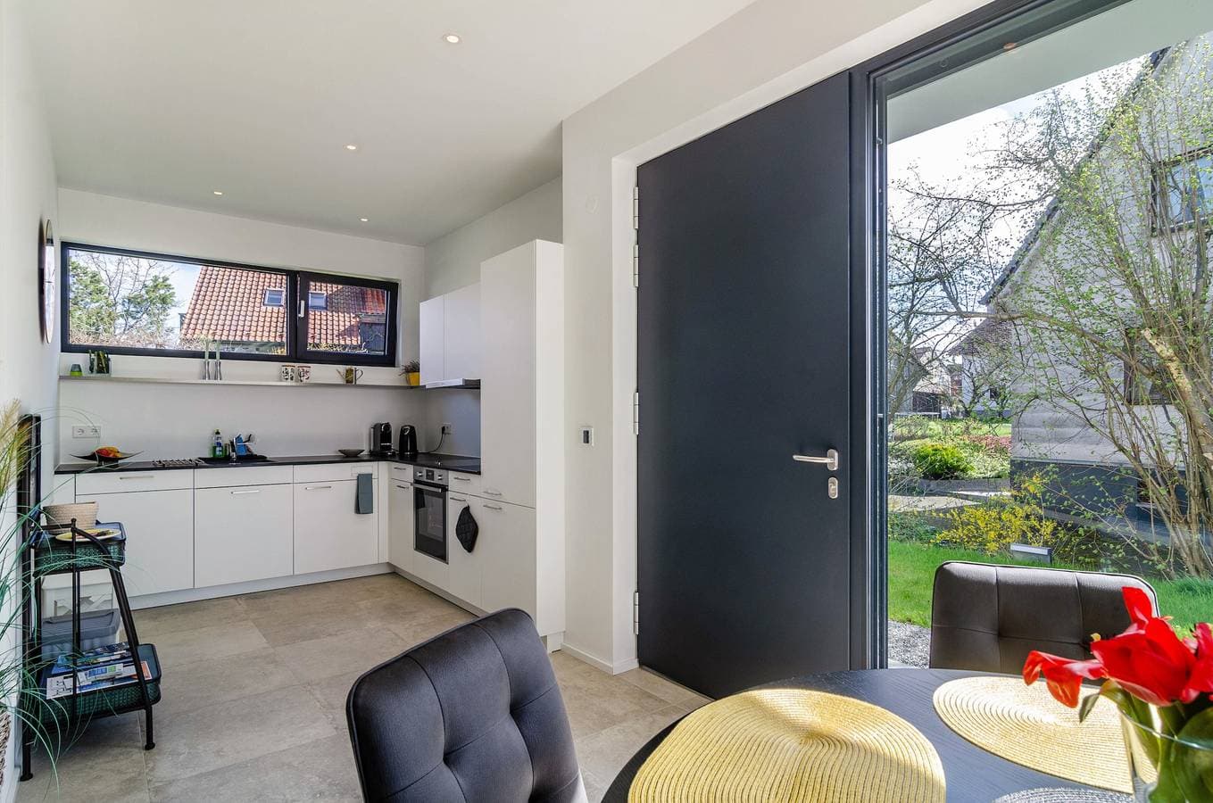 Foto 8 von 22: Ferienwohnung 'Design Mettnaublick' mit Seeblick, privater Terrasse und WLAN
