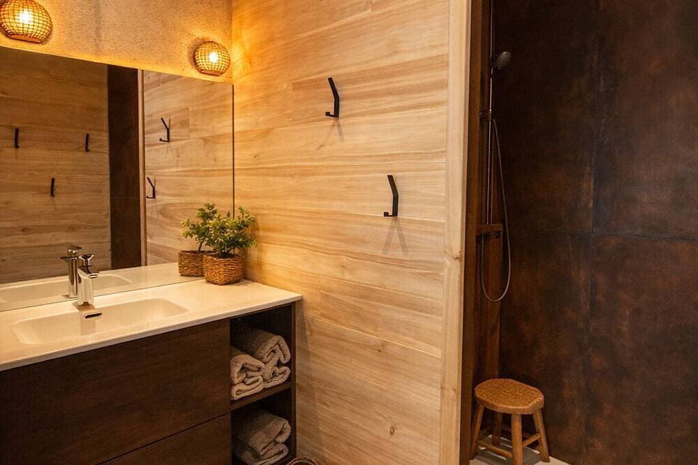 Foto 4 von 15: Unusual accommodation with jacuzzi and paddle