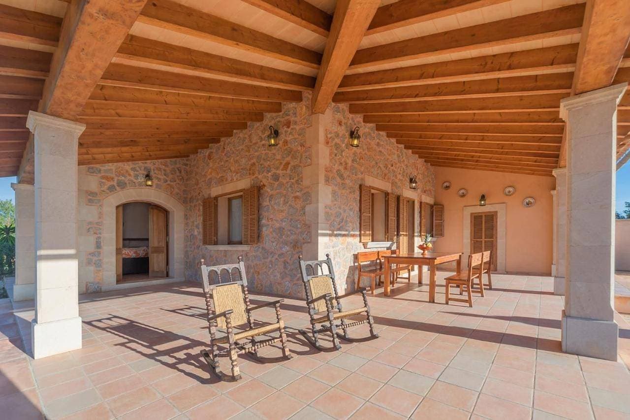 Foto 4 von 32: Villa