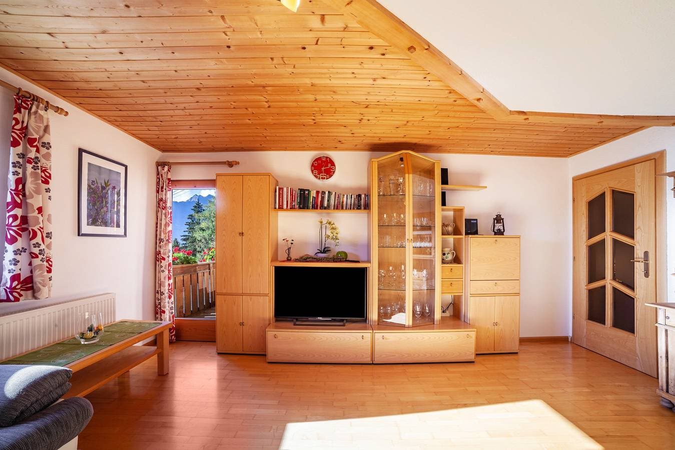 Foto 4 von 23: Ferienwohnung Leachwies mit Bergblick, Privatem Garten und WLAN