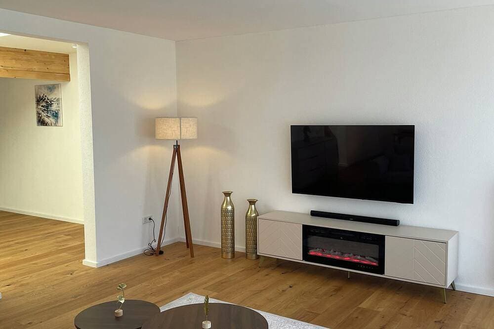 Foto 7 von 20: Schloss Espasingen am Bodensee | Ferienwohnung Murillo Suite