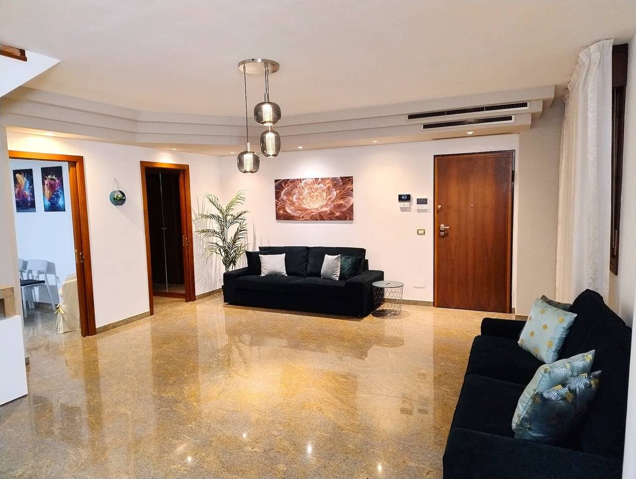 Foto 9 von 45: Ferienwohnung 'Royal Residence Abano Terme' mit Bergblick, WLAN und Klimaanlage