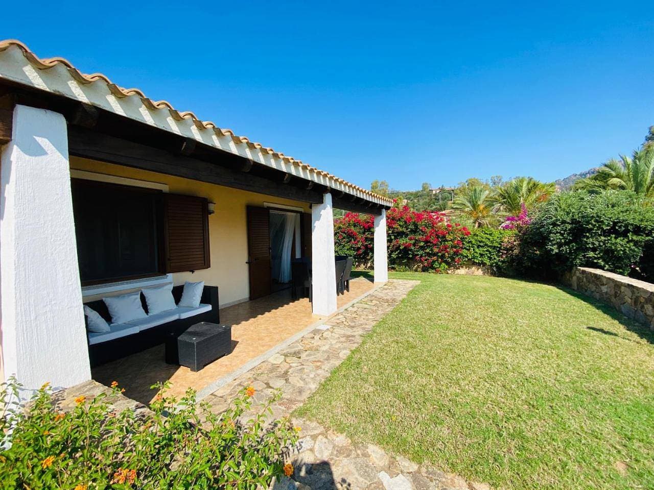 Foto 8 von 22: Villa with Swimming Pool View