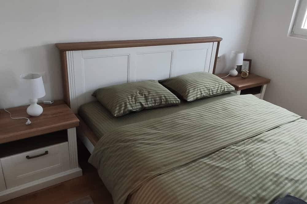 Foto 4 von 11: Cozy apartment in tranquil Podgorica with WiFi, AC