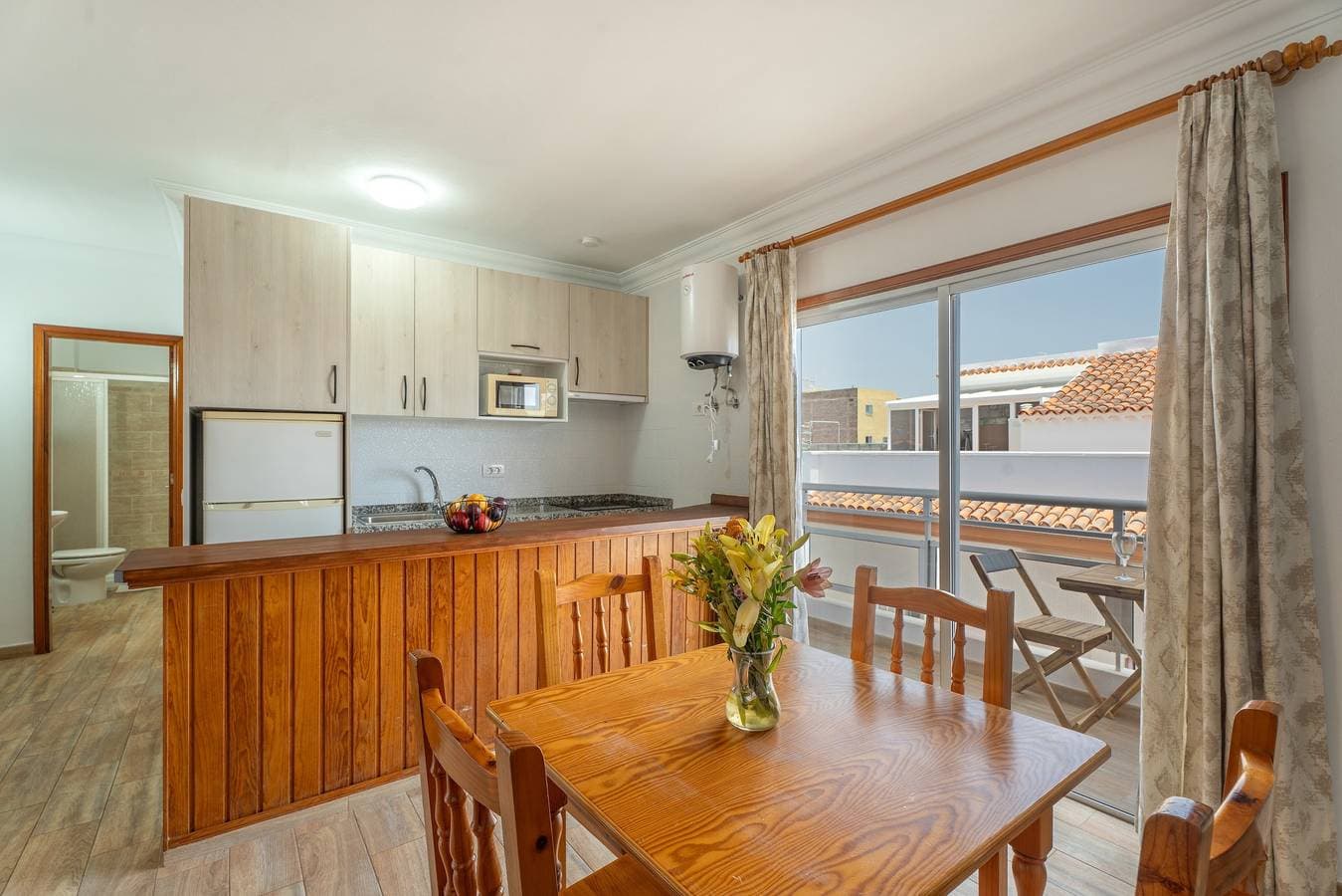 Foto 4 von 23: Ferienhaus 'Solabrigos Fuerteventura' mit Meerblick, Gemeinschaftsterrasse und WLAN