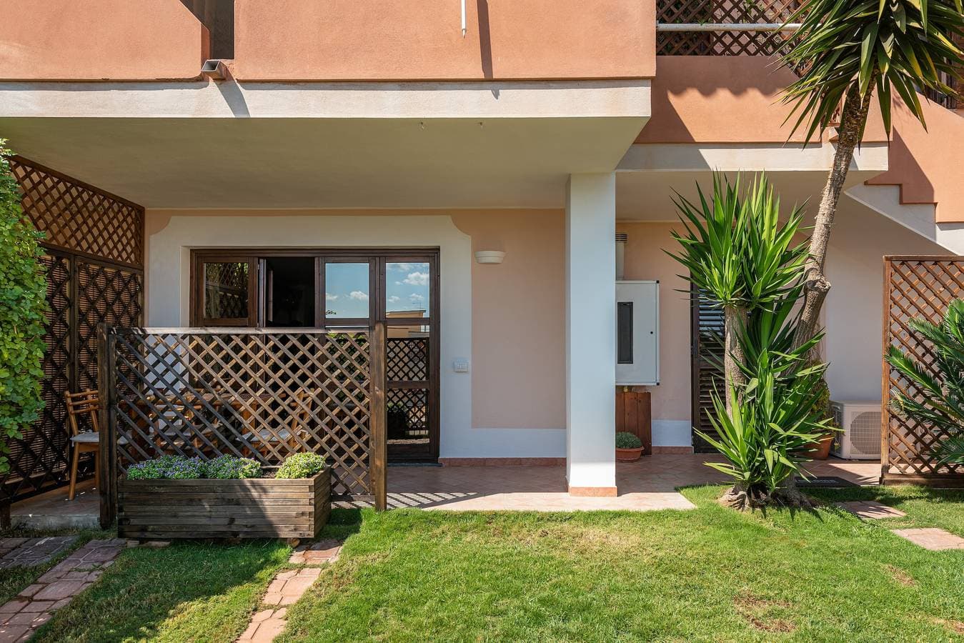 Foto 2 von 29: Haustierfreundliches Ferienhaus "Casa Michelle" mit Blick auf das Meer und die Berge