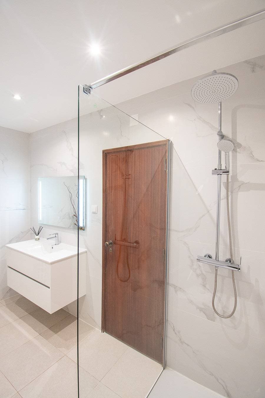 Foto 12 von 30: 135 Monte Dourado · Two Bed Apartment With Communa