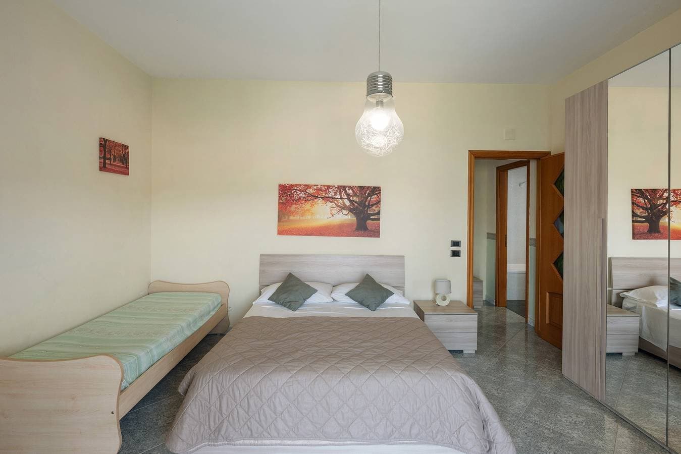 Foto 9 von 21: Zimmer 'Tripla Con Vista Montagna' mit Bergblick, Gemeinschaftsgarten und Wi-Fi
