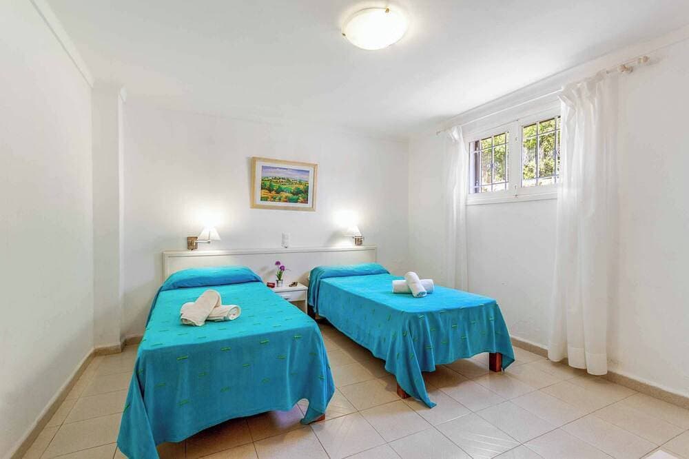 Foto 4 von 24: Villa Pou Tres - Fünf Schlafzimmer Villa, Schläft 10