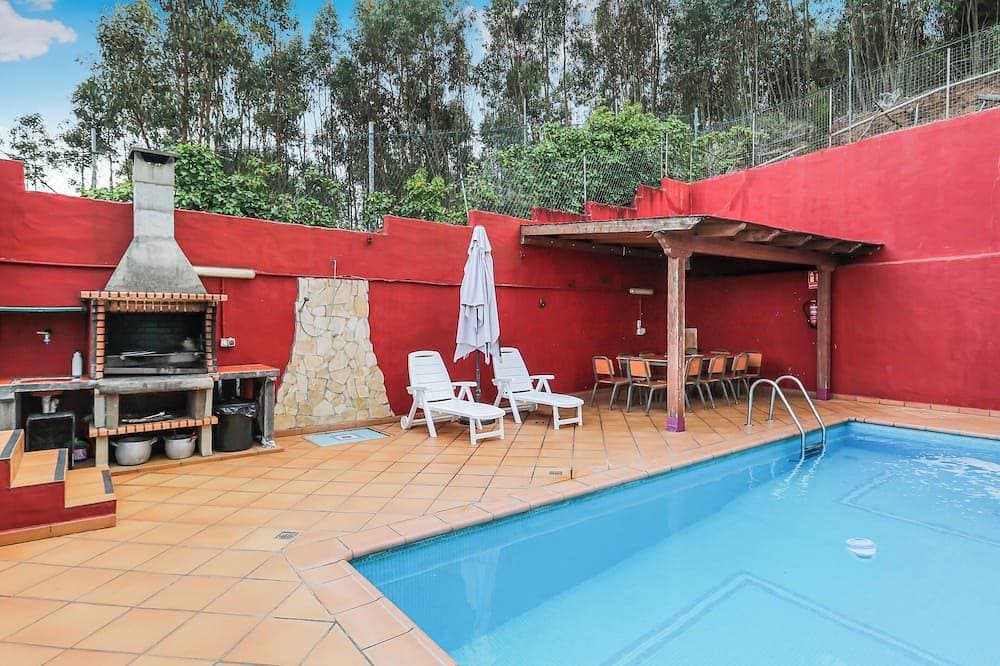Mountain Chalet with Sea Views & Pool 1