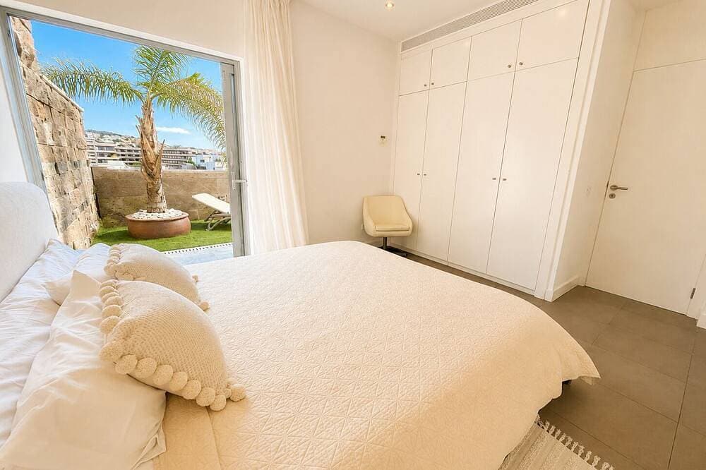 Foto 7 von 30: 5Br Villa in Costa Adeje with Private Pool