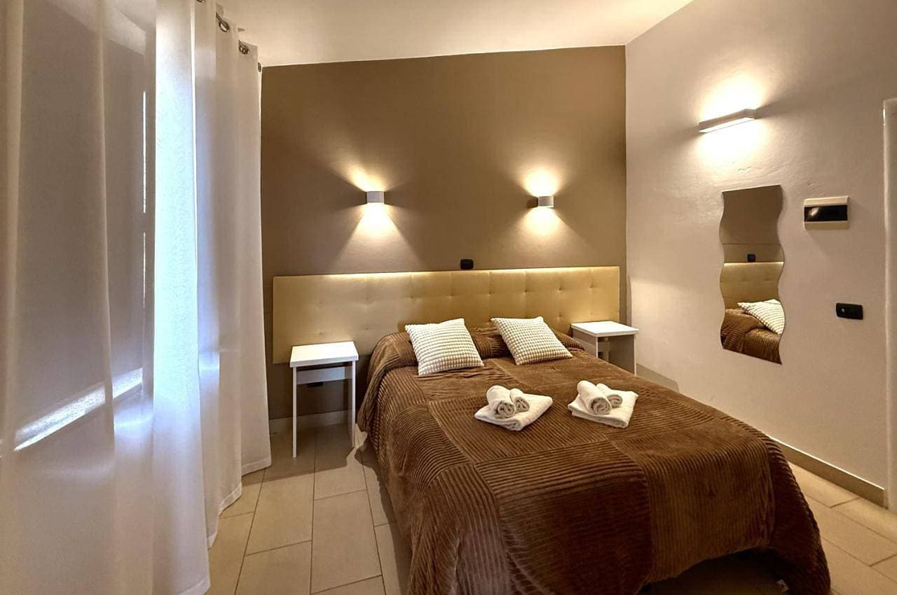 Foto 10 von 15: Double Room with Private Bathroom