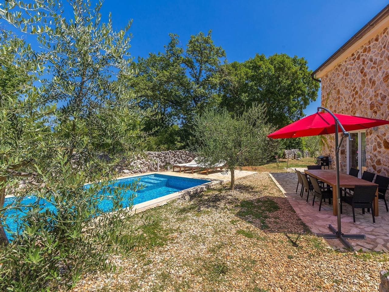 Foto 13 von 64: Ferienhaus Alyssa mit pool auf der Insel Krk, 3km vom Sandstrand