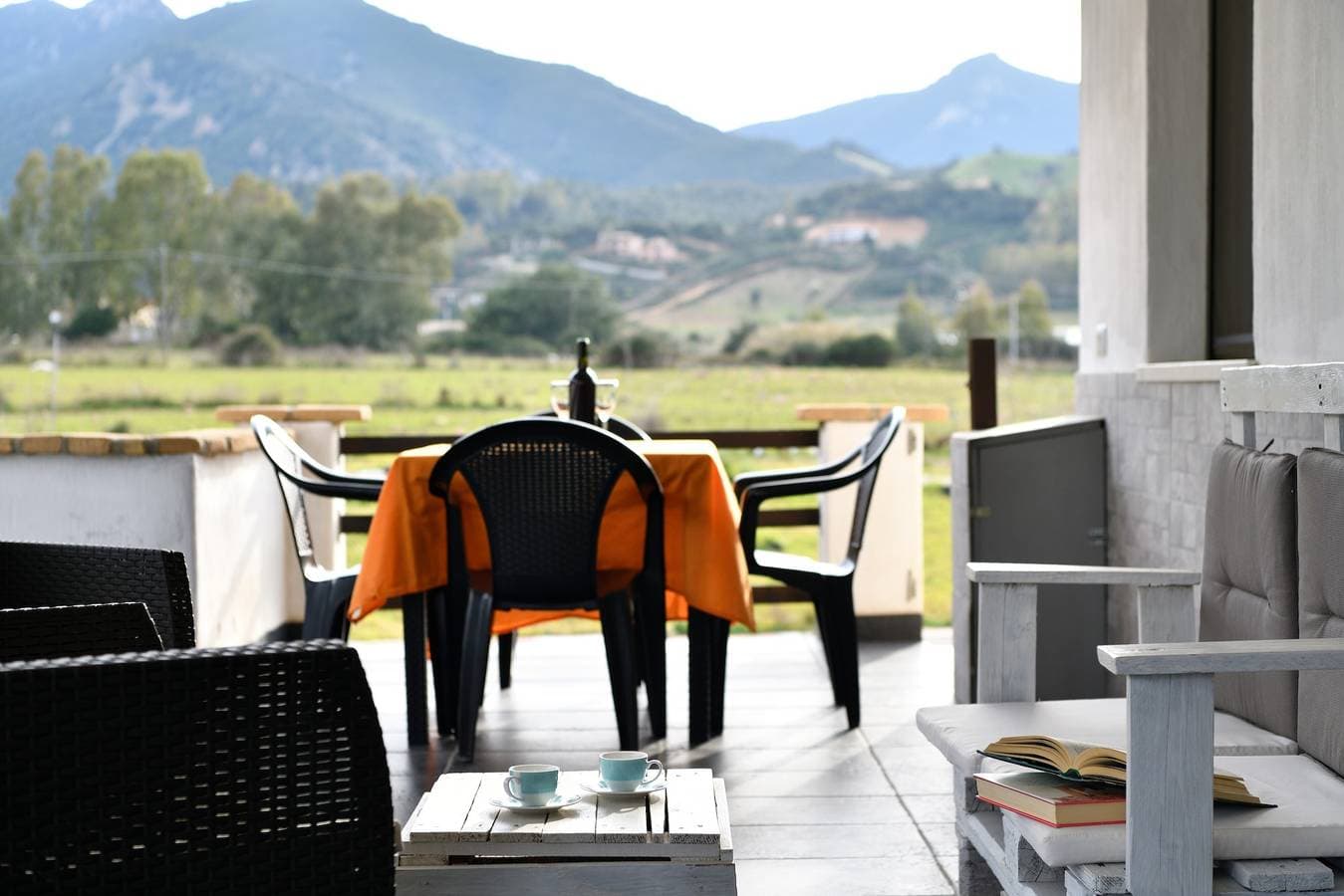 Foto 4 von 25: Ferienhaus 'Casa I Ginepri' mit Bergblick, Garten und WLAN